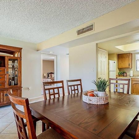 Cozy 2 Bedroom Condo With Golf Course Views Mesa Bagian luar foto