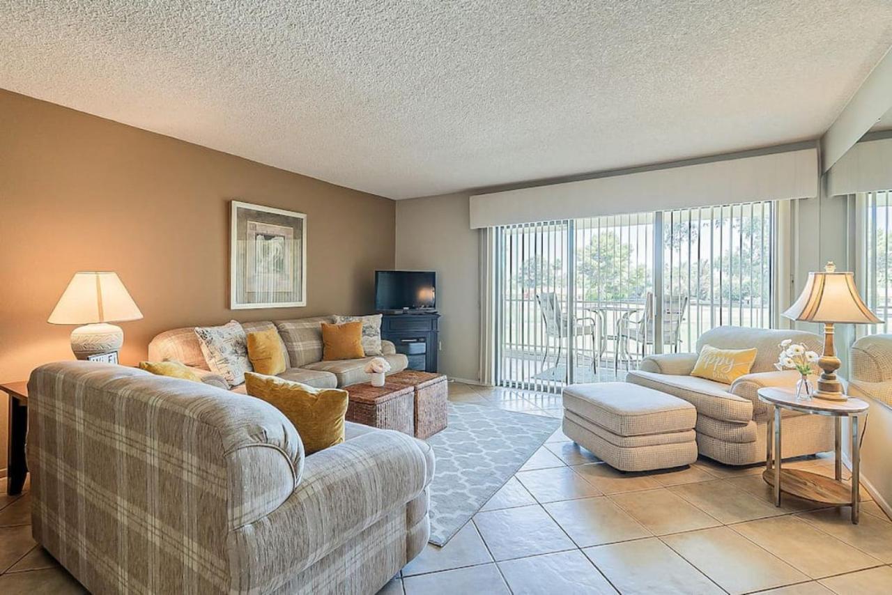 Cozy 2 Bedroom Condo With Golf Course Views Mesa Bagian luar foto