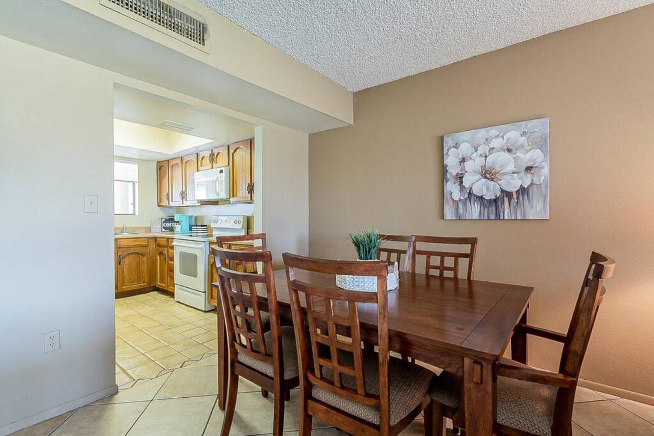 Cozy 2 Bedroom Condo With Golf Course Views Mesa Bagian luar foto