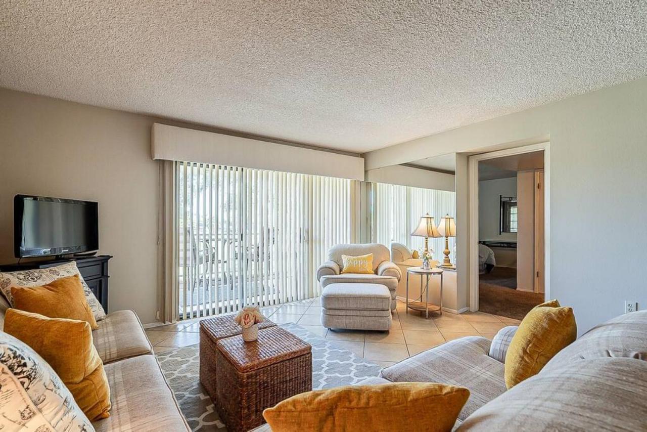 Cozy 2 Bedroom Condo With Golf Course Views Mesa Bagian luar foto