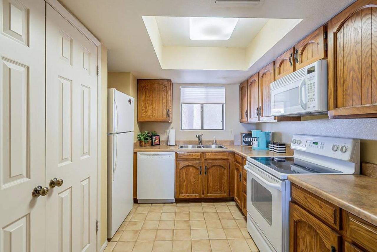 Cozy 2 Bedroom Condo With Golf Course Views Mesa Bagian luar foto