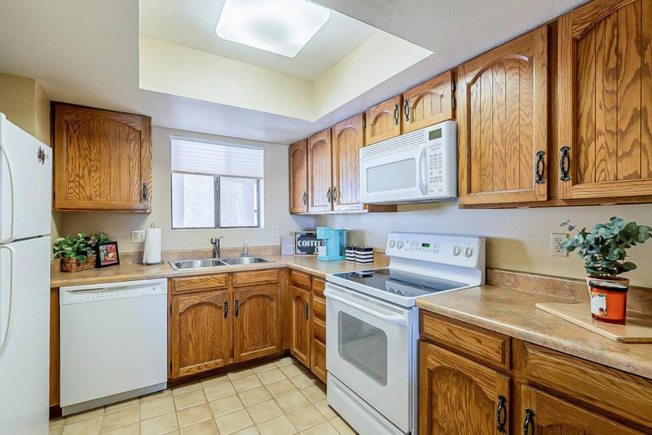 Cozy 2 Bedroom Condo With Golf Course Views Mesa Bagian luar foto